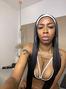 SarayCortez online show from July 2026 08:37:01 PM