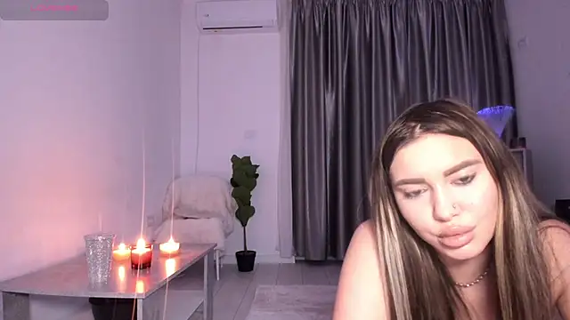 Snapshot of ArinaRave chatting on April 2026 07:25:02 PM ArinaRave online show from April 2026 07:25:02 PM