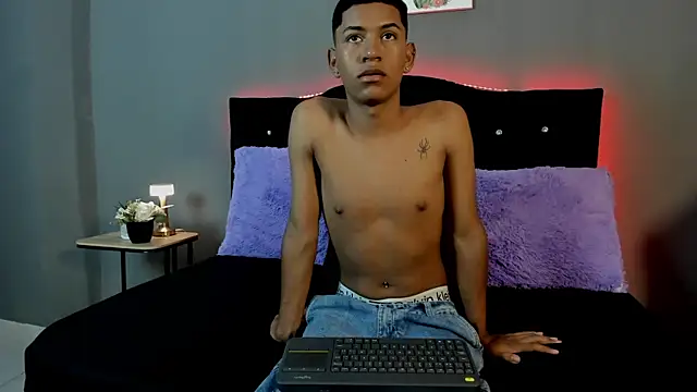 Snapshot of LexSin17 chatting on March 2026 08:25:02 PM LexSin17 online show from March 2026 08:25:02 PM