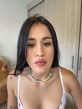Snapshot of SerenaFox_ chatting on April 2026 09:39:33 PM SerenaFox online show from April 2026 09:39:33 PM