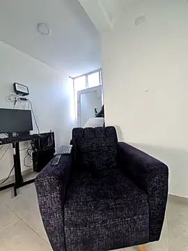 Stiven yb online show from April 2026 09:53:02 PM