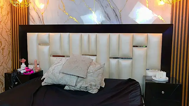 Cristal Ferrara online show from April 2026 03:11:01 AM