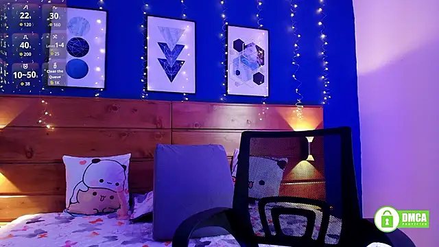 Snapshot of HoneyLeslie chatting on March 2026 07:57:02 PM HoneyLeslie online show from March 2026 07:57:02 PM