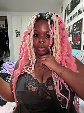 Nyla xox online show from April 2026 10:07:02 PM