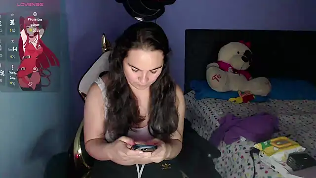 kyra sol online show from March 2026 02:06:02 AM