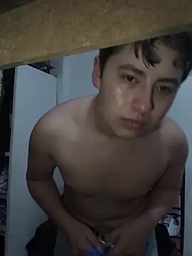 Snapshot of upssamuuu chatting on April 2026 07:11:02 PM upssamuuu online show from April 2026 07:11:02 PM