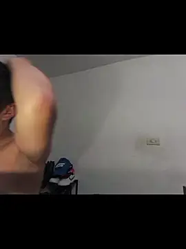 Snapshot of upssamuuu chatting on April 2026 03:17:01 PM upssamuuu online show from April 2026 03:17:01 PM