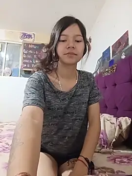 Snapshot of Ninffa_sweet21 chatting on May 2026 02:18:02 AM Ninffa sweet21 online show from May 2026 02:18:02 AM