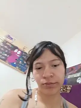 Snapshot of Ninffa_sweet21 chatting on May 2026 05:43:01 PM Ninffa sweet21 online show from May 2026 05:43:01 PM