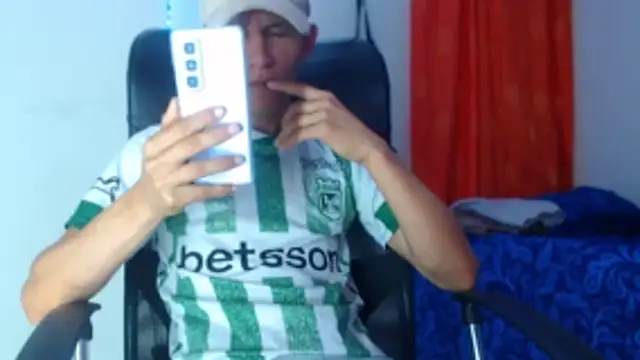 Snapshot of alejandro_stone12 chatting on March 2026 12:00:01 PM alejandro stone12 online show from March 2026 12:00:01 PM