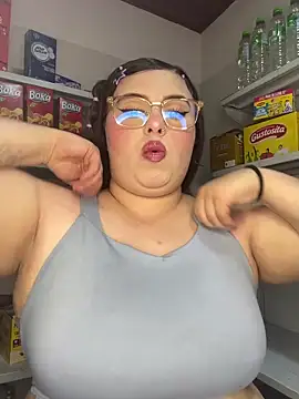 Snapshot of kitty__pinnk chatting on April 2026 07:55:01 PM kitty pinnk online show from April 2026 07:55:01 PM