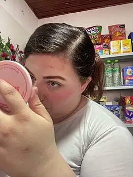 Snapshot of kitty__pinnk chatting on April 2026 07:58:01 PM kitty pinnk online show from April 2026 07:58:01 PM