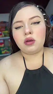 Snapshot of kitty__pinnk chatting on April 2026 07:58:02 PM kitty pinnk online show from April 2026 07:58:02 PM