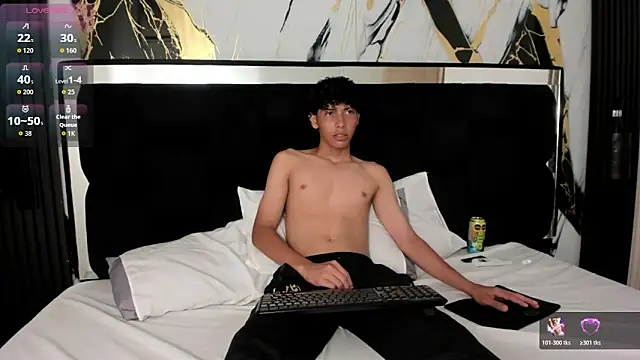 Snapshot of Eletry_01 chatting on April 2026 08:09:01 PM Eletry 01 online show from April 2026 08:09:01 PM