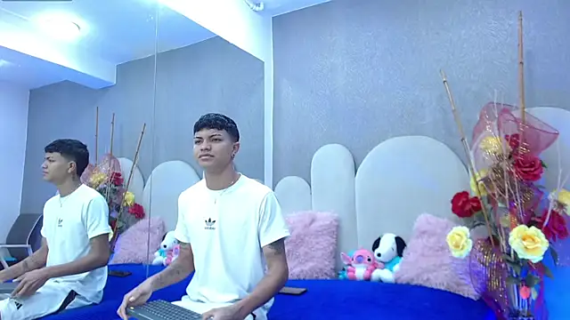 party duo playboy online show from April 2026 03:24:01 AM