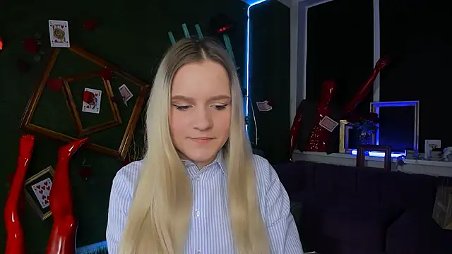 SherriButlers online show from April 2026 09:13:01 AM