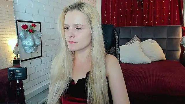 Snapshot of SherriButlers chatting on July 2026 05:12:02 AM SherriButlers online show from July 2026 05:12:02 AM