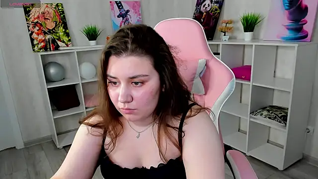 Maya Raay online show from April 2026 05:41:01 AM