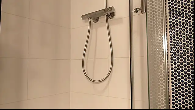 Luca Sweet online show from March 2026 08:31:01 PM