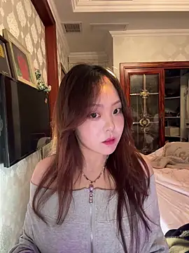 thelittlexx online show from April 2026 12:05:02 PM