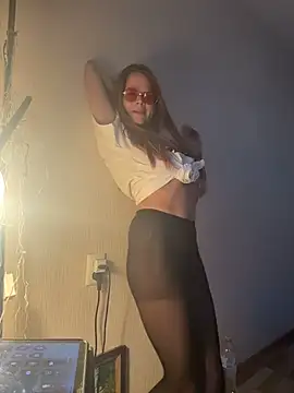 MaryMathews online show from April 2026 01:41:01 PM