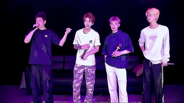 Snapshot of Gayboy-000001 chatting on April 2026 12:46:01 PM Gayboy-000001 online show from April 2026 12:46:01 PM