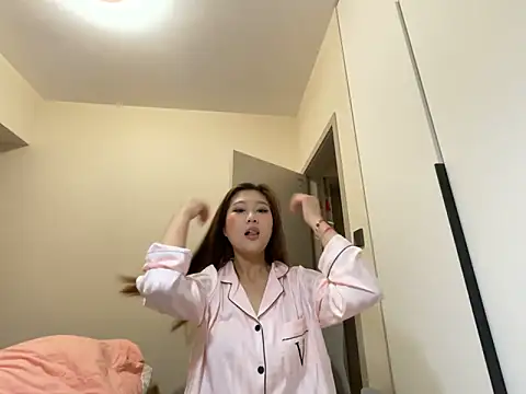 tutu512 online show from April 2026 01:55:02 PM