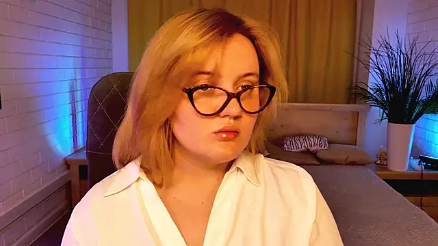 KathyBriggs online show from July 2026 05:22:01 AM