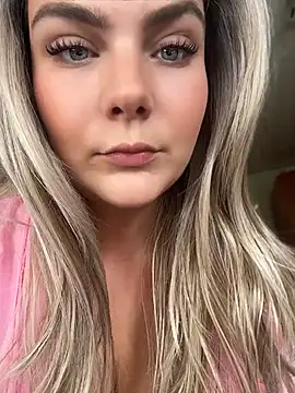 Blonde Cougar online show from July 2026 10:10:01 AM