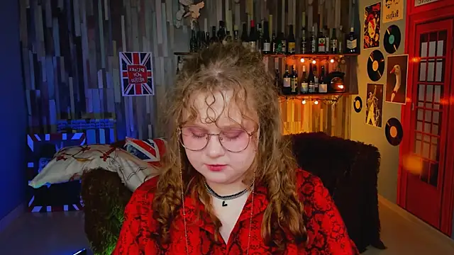 SaraSweetness online show from April 2026 09:10:02 AM