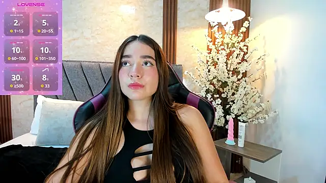 Snapshot of Anissa_m_ chatting on April 2026 06:45:02 PM Anissa m online show from April 2026 06:45:02 PM