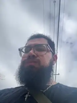 Snapshot of dpenguino chatting on April 2026 03:50:02 PM dpenguino online show from April 2026 03:50:02 PM