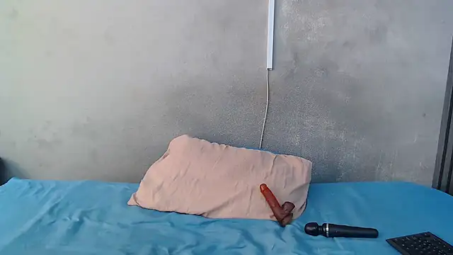 kinkynaghty online show from July 2026 12:44:01 PM