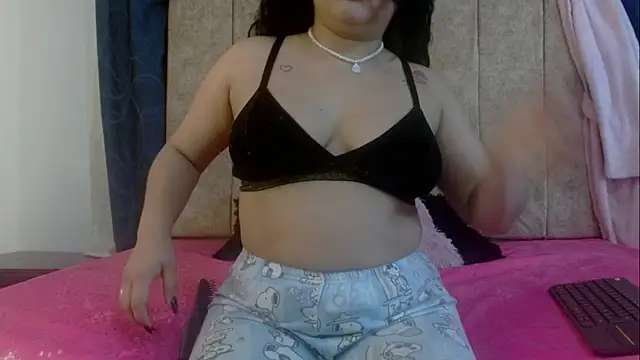 Snapshot of Slut_Full_Messy chatting on April 2026 03:27:02 PM Slut Full Messy online show from April 2026 03:27:02 PM