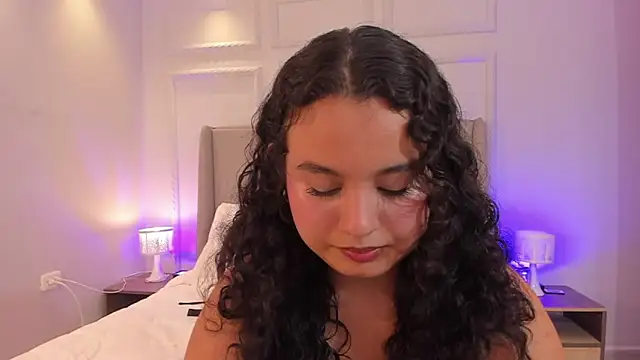 Snapshot of ShanonFox_oficial chatting on April 2026 08:58:01 PM ShanonFox oficial online show from April 2026 08:58:01 PM