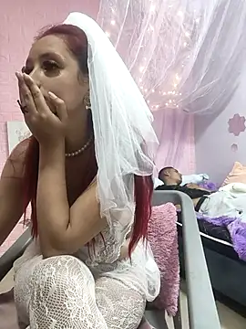 Snapshot of sarah_Tomson chatting on April 2026 06:19:01 AM sarah Tomson online show from April 2026 06:19:01 AM