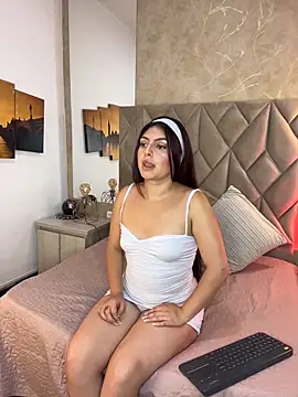 Snapshot of Cinthia_Cortes chatting on March 2026 08:08:02 PM Cinthia Cortes online show from March 2026 08:08:02 PM