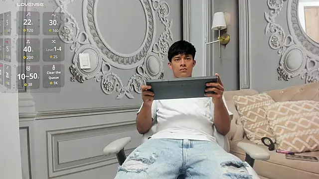 Andeuw   online show from April 2026 02:33:02 AM