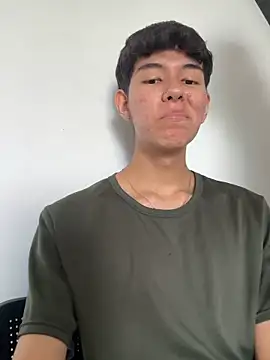 Snapshot of CAROLYNFOSTER chatting on April 2026 09:24:01 PM CAROLYNFOSTER online show from April 2026 09:24:01 PM