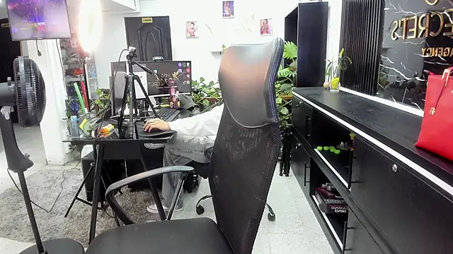 Miss KhalifaDoll online show from April 2026 04:28:02 AM