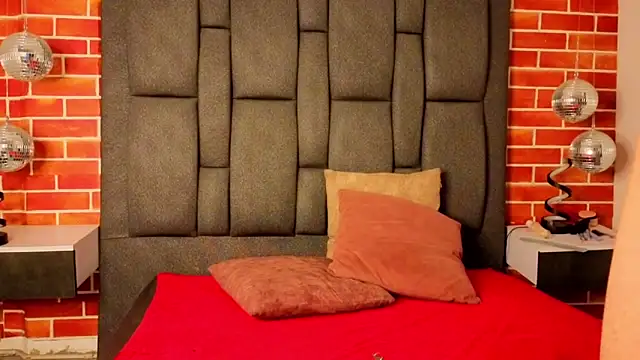 Snapshot of luxuryheavenn chatting on March 2026 06:51:02 PM luxuryheavenn online show from March 2026 06:51:02 PM