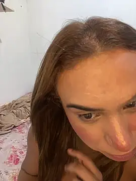 Jullyanaximeness online show from July 2026 03:38:02 PM