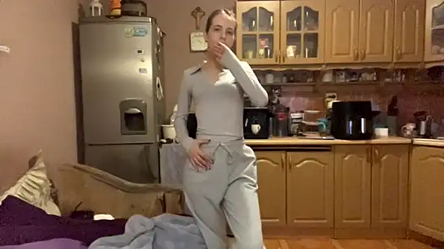 enchantedass online show from April 2026 07:22:01 PM