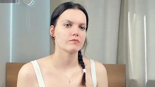 Snapshot of JuliannPaysour chatting on April 2026 07:39:01 AM JuliannPaysour online show from April 2026 07:39:01 AM