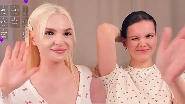 Snapshot of JuliannPaysour chatting on April 2026 07:31:01 AM JuliannPaysour online show from April 2026 07:31:01 AM