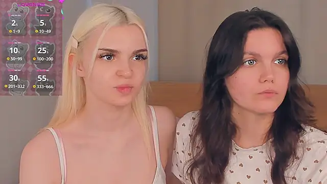 Snapshot of JuliannPaysour chatting on April 2026 07:42:02 AM JuliannPaysour online show from April 2026 07:42:02 AM