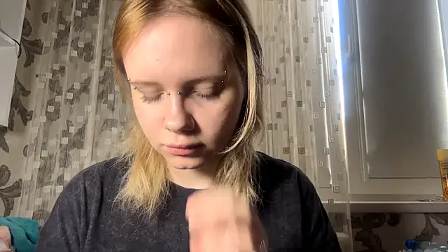 KrystenHoye online show from March 2026 08:26:33 AM