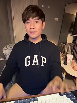 Snapshot of Titanryu chatting on March 2026 04:18:01 PM Titanryu online show from March 2026 04:18:01 PM