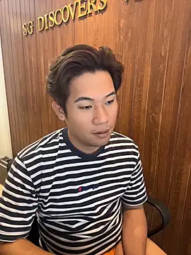 Snapshot of Titanryu chatting on April 2026 02:56:01 AM Titanryu online show from April 2026 02:56:01 AM