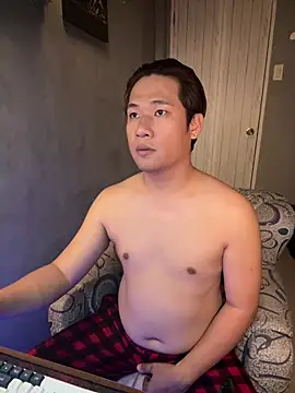 Snapshot of Titanryu chatting on April 2026 12:06:02 PM Titanryu online show from April 2026 12:06:02 PM